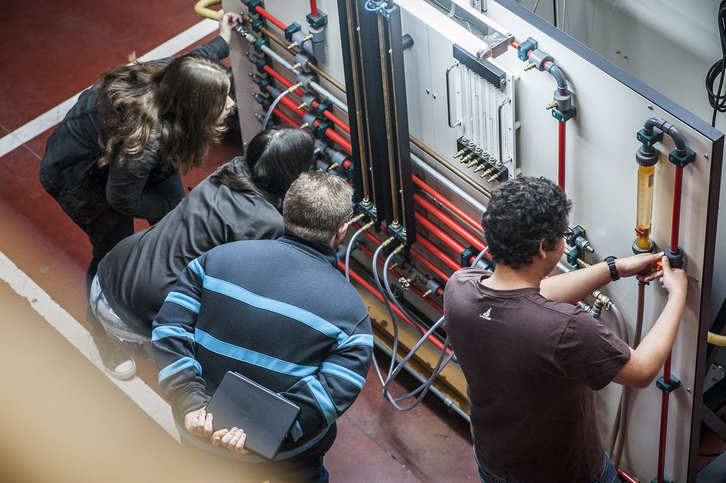 Laboratorio de Mecánica de Fluidos. Dpto. de Ingeniería Térmica y de Fluidos